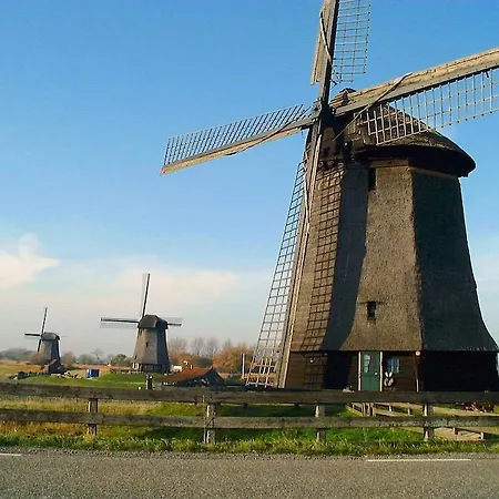 Landhuis De Vijf Morgen Bed and Breakfast *